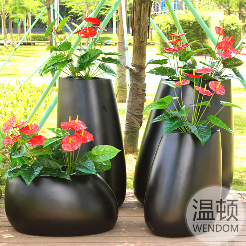 深圳玻璃钢花盆和普通花盆区别在哪里？